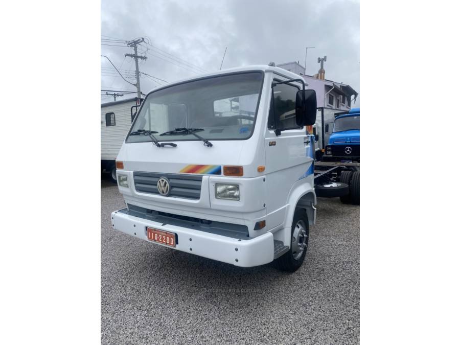 VOLKSWAGEN - 8-140 - 1998/1998 - Branca - Sob Consulta